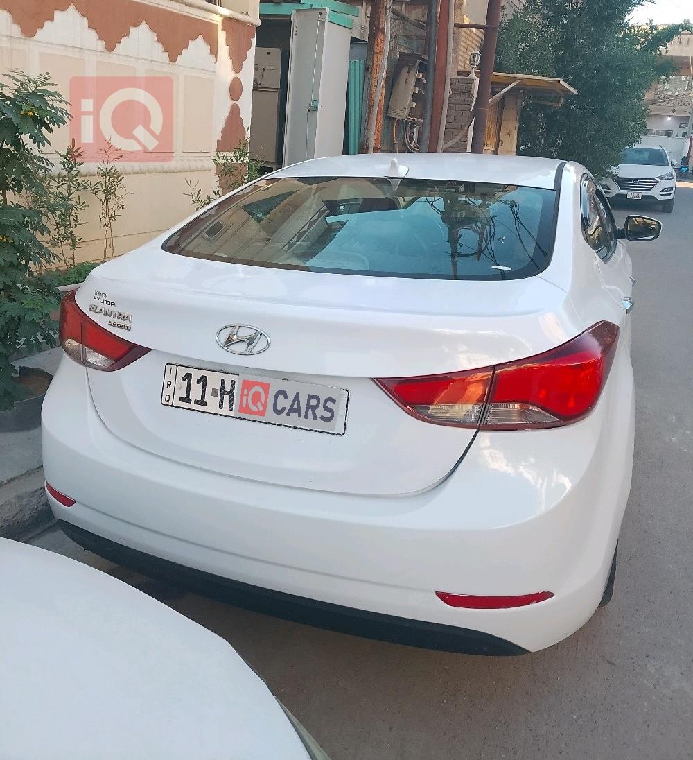 هیوندای ئەلەنترا